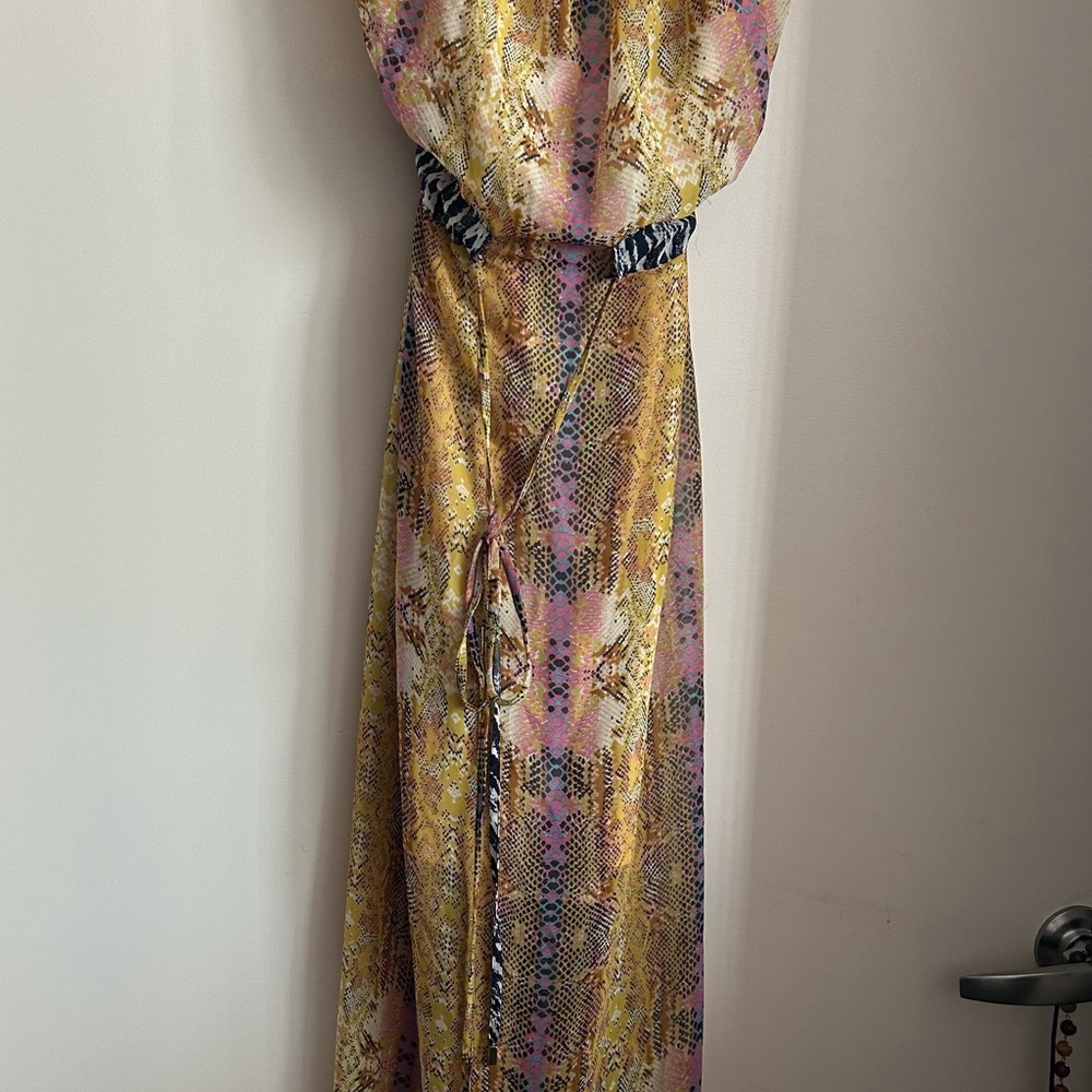 Is a beautiful Long sleeveless multicolor dress perfect for a cocktail